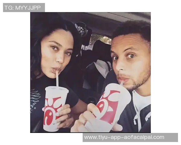 夸梅直言阿耶莎因库里成名而嫉妒赞助也难以改变现状