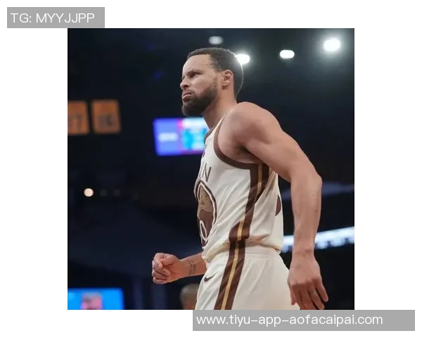 库里全明星表现引发争议KD调侃背后更想突出其远射实力 库里全明星表现引发争议KD调侃背后更想突出其远射实力